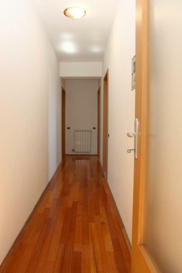 Peaceful Apartment Ankaran Sp ภายนอก รูปภาพ